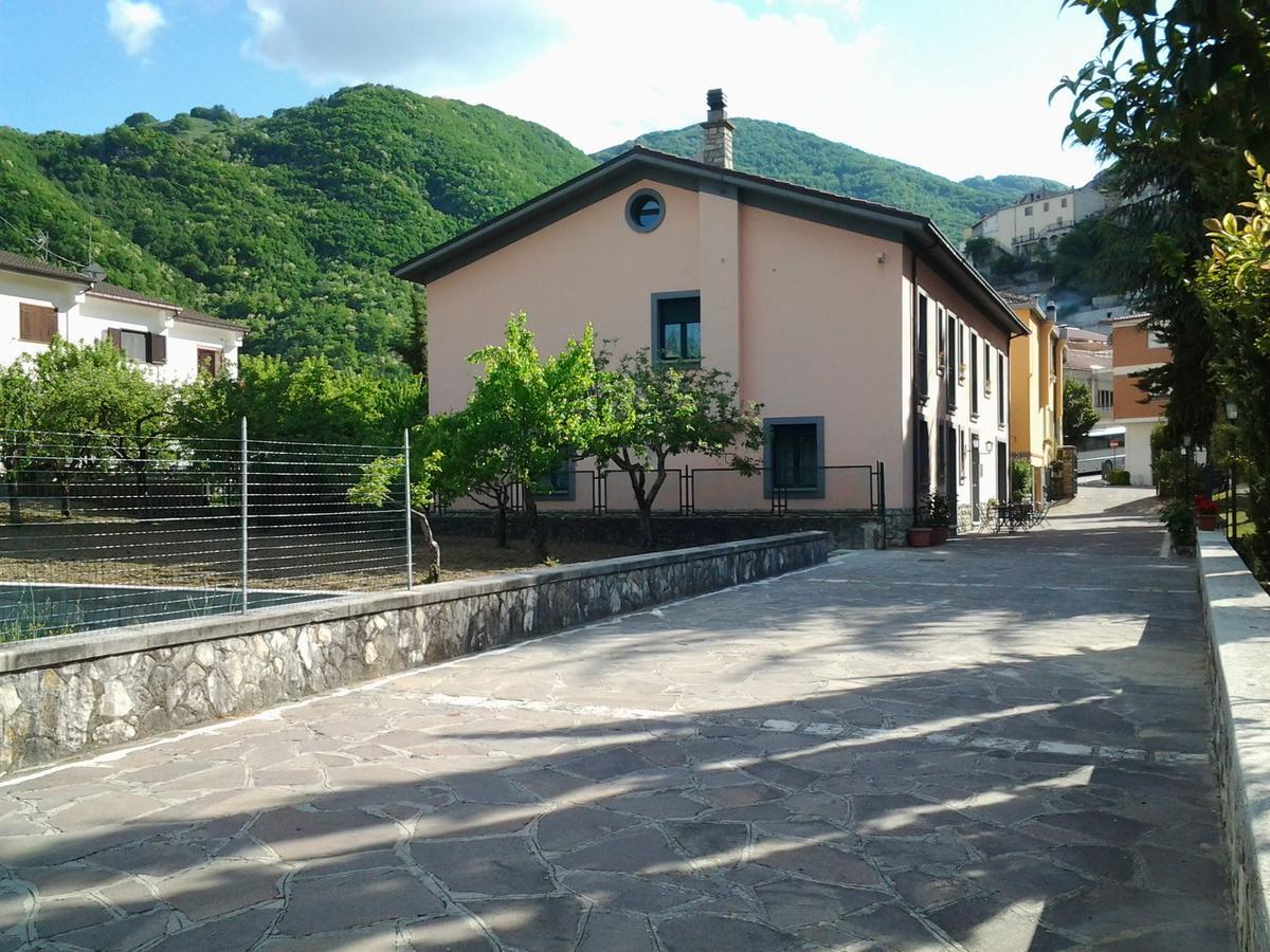 Casale Maginulfo Hotel Roccamandolfi Buitenkant foto