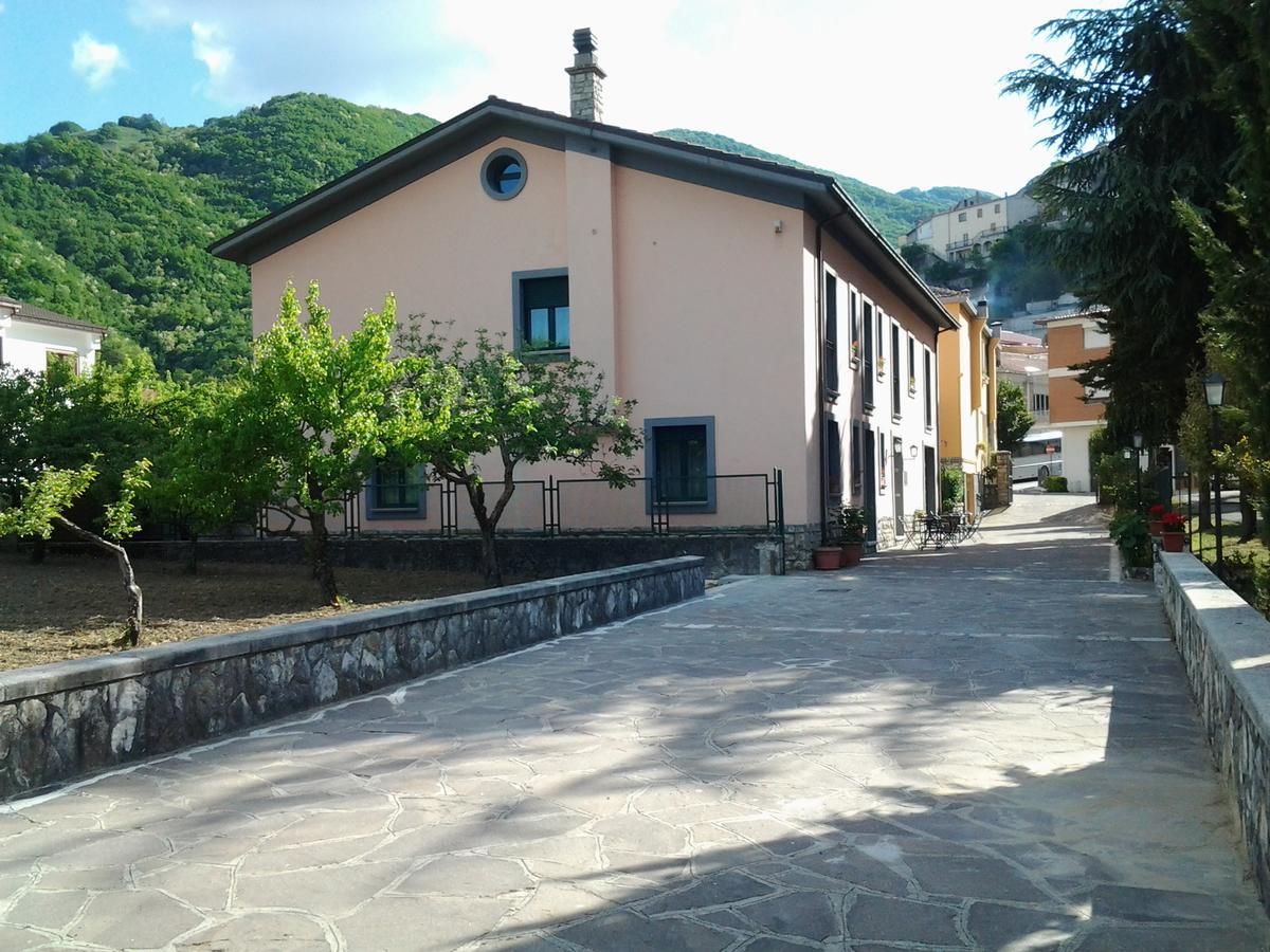 Casale Maginulfo Hotel Roccamandolfi Buitenkant foto