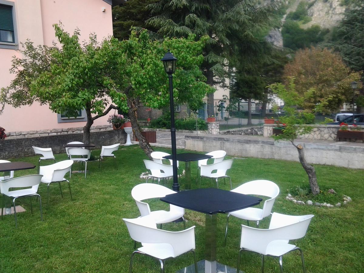 Casale Maginulfo Hotel Roccamandolfi Buitenkant foto
