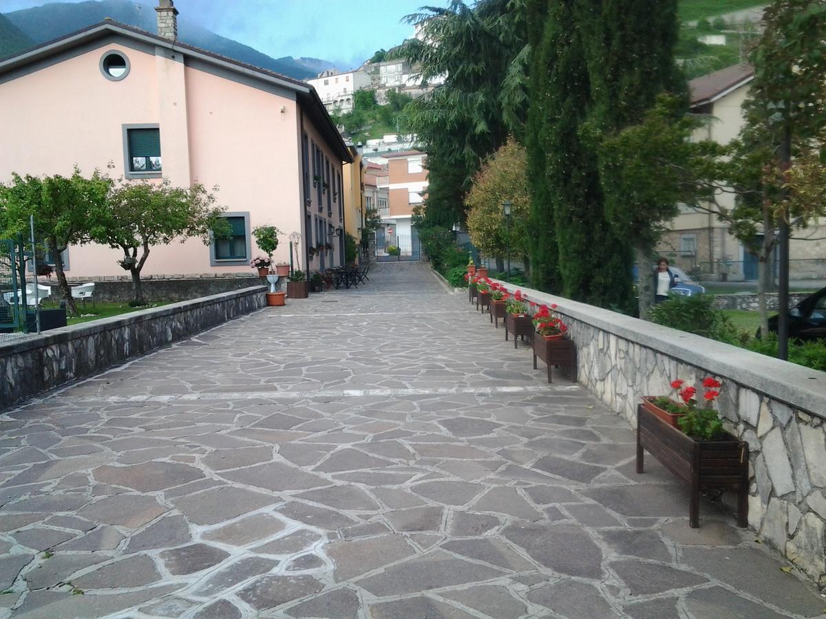 Casale Maginulfo Hotel Roccamandolfi Buitenkant foto